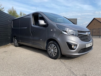 Used Vauxhall Vivaro 2017 for sale - 76143272: Photo