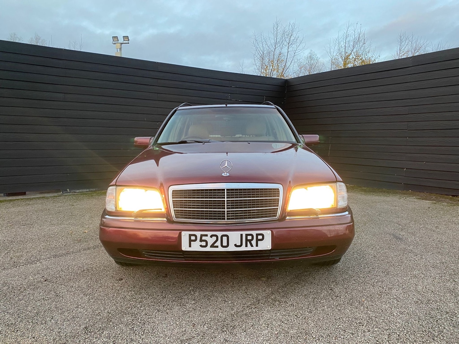 Used Mercedes-Benz C Class 1997 for sale - 76738360: Photo 2