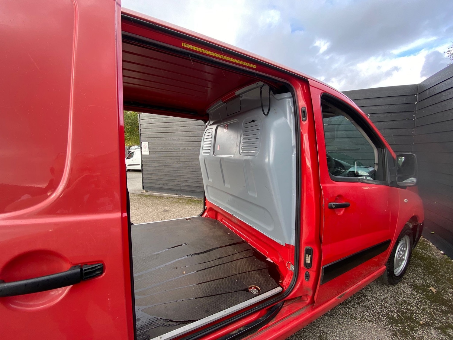 Used Peugeot Expert 2014 for sale - 76332107: Photo 9