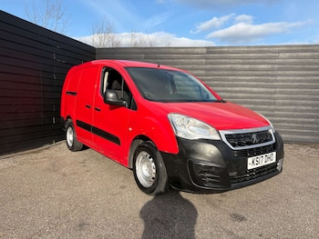 Used Peugeot Partner 2017 for sale - 77735098: Photo