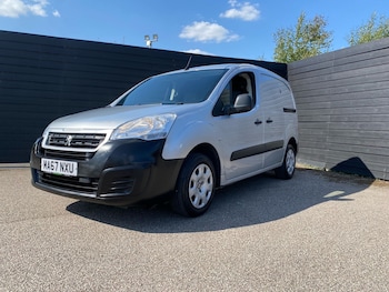 Used Peugeot Partner 2017 for sale - 75526855: Photo