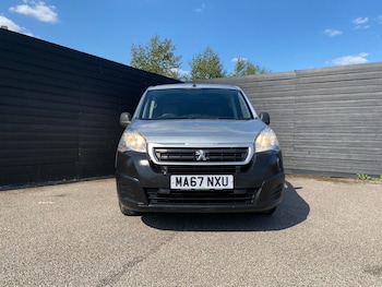 Used Peugeot Partner 2017 for sale - 75526855: Photo