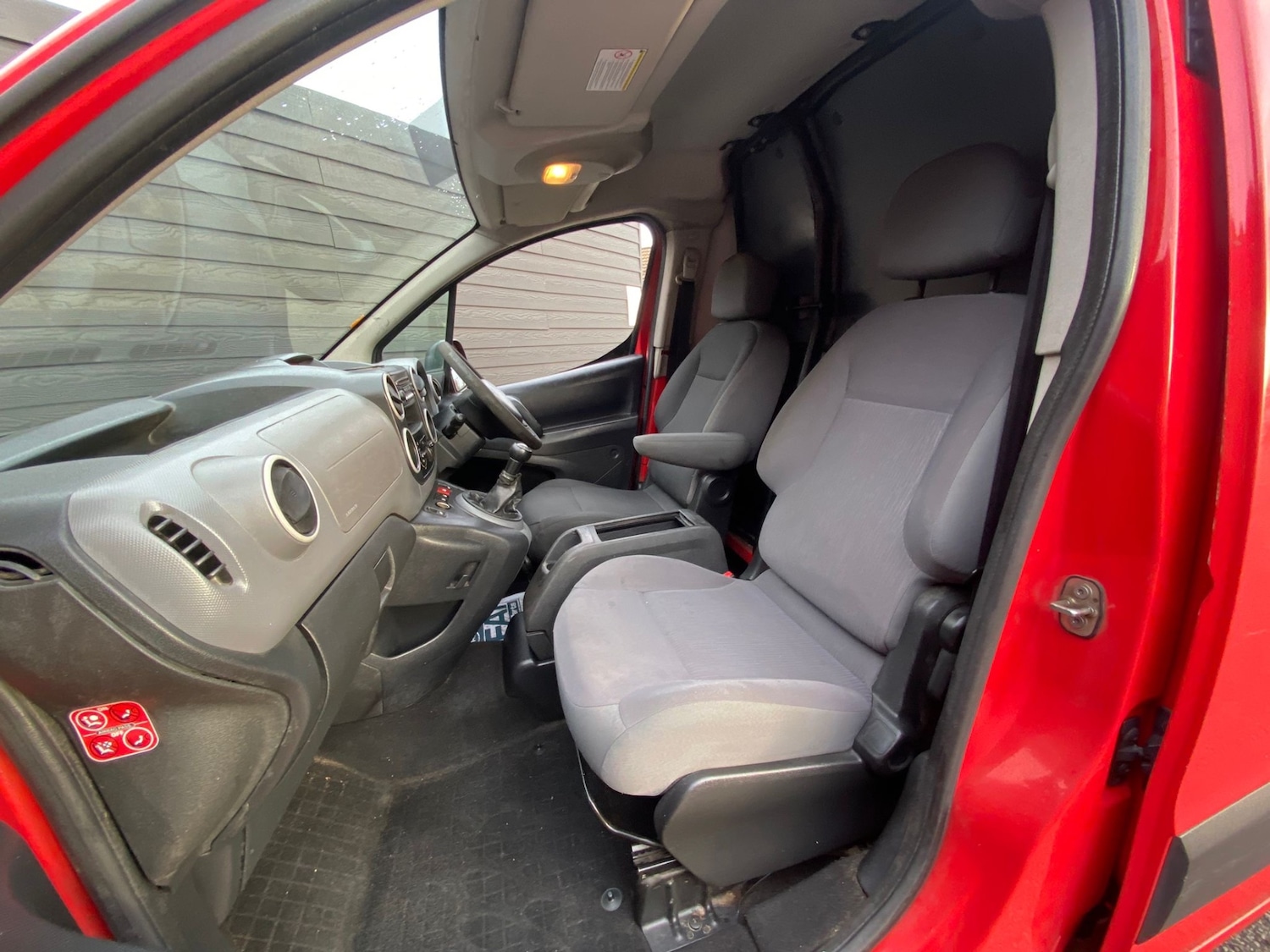 Used Peugeot Partner 2012 for sale - 76544374: Photo 9