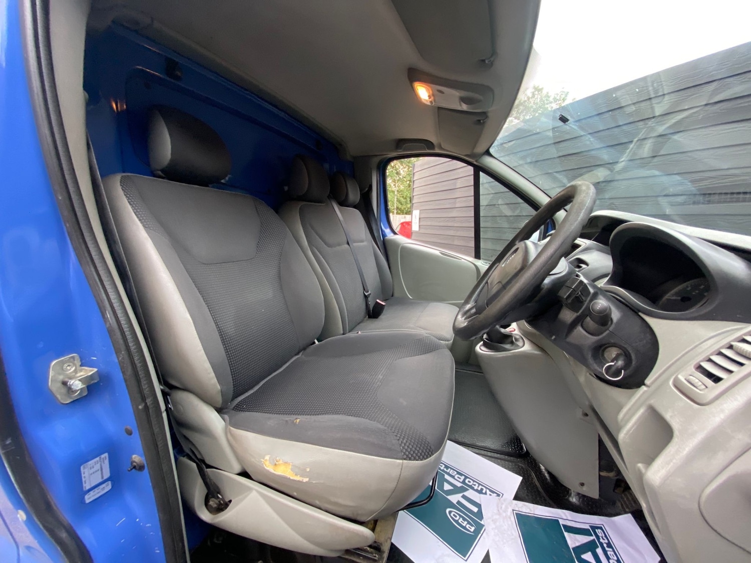 Used Vauxhall Vivaro 2010 for sale - 76352304: Photo 10