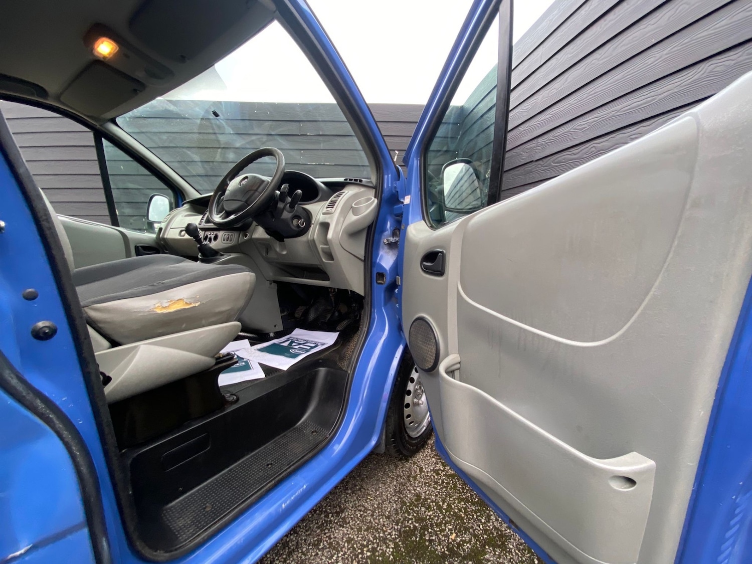Used Vauxhall Vivaro 2010 for sale - 76352304: Photo 11