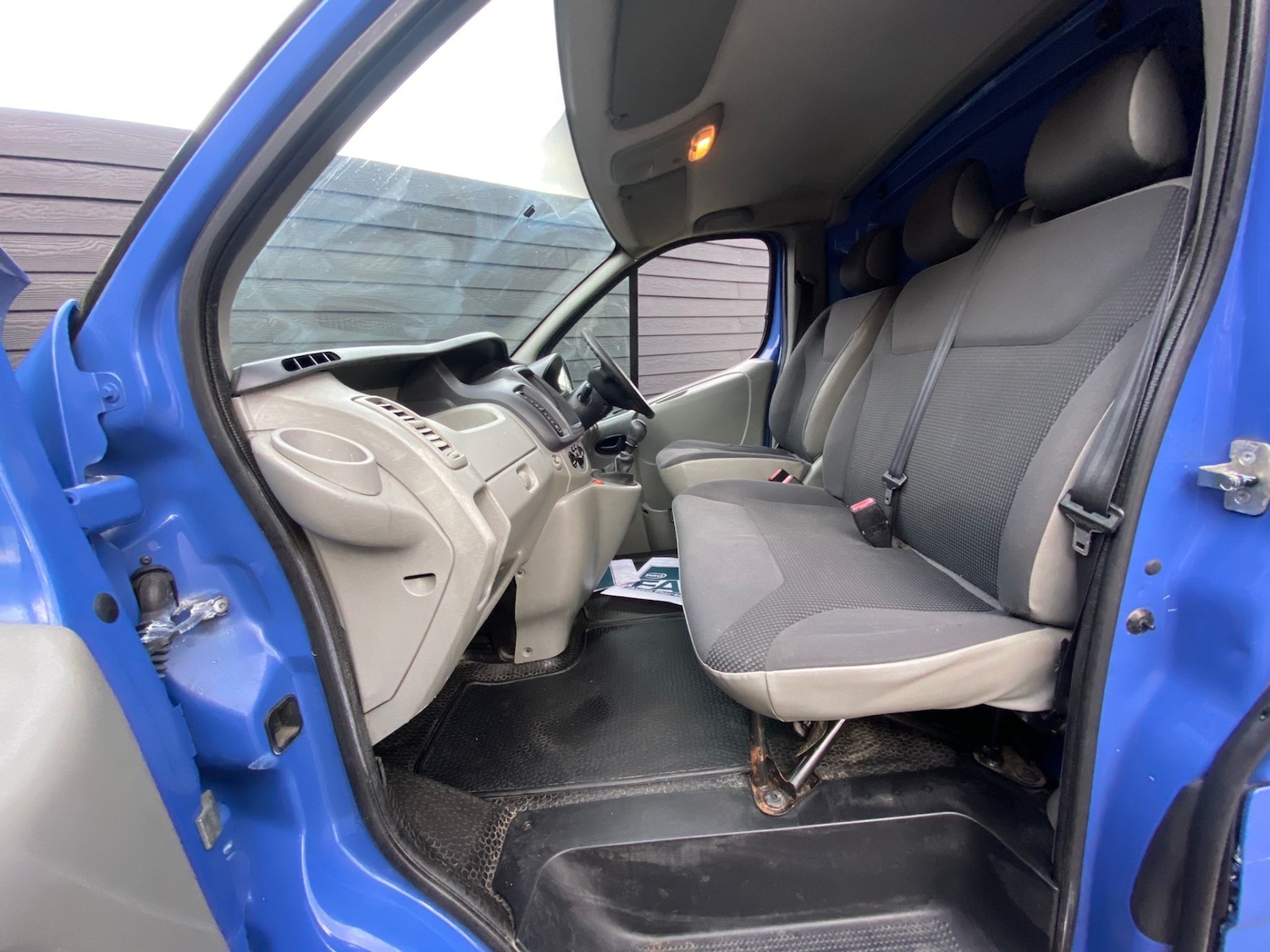 Used Vauxhall Vivaro 2010 for sale - 76352304: Photo 13