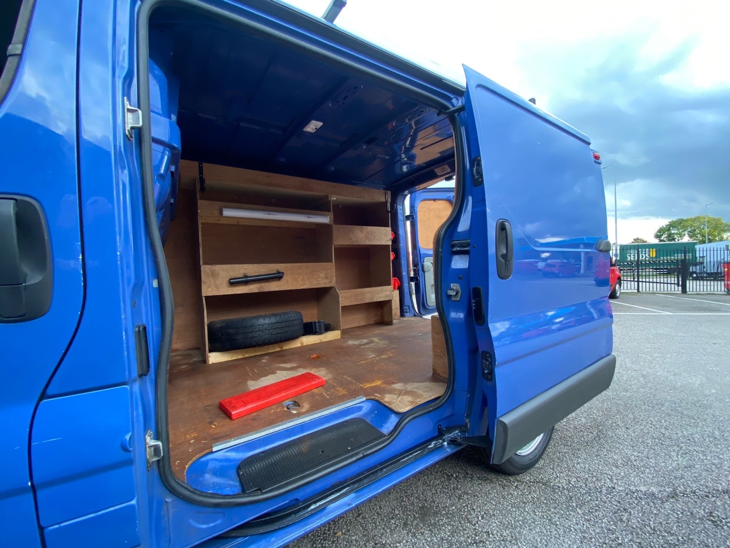 Used Vauxhall Vivaro 2010 for sale - 76352304: Photo 8
