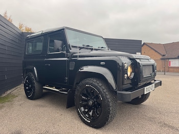 Used Land Rover Defender 2010 for sale - 76505673: Photo