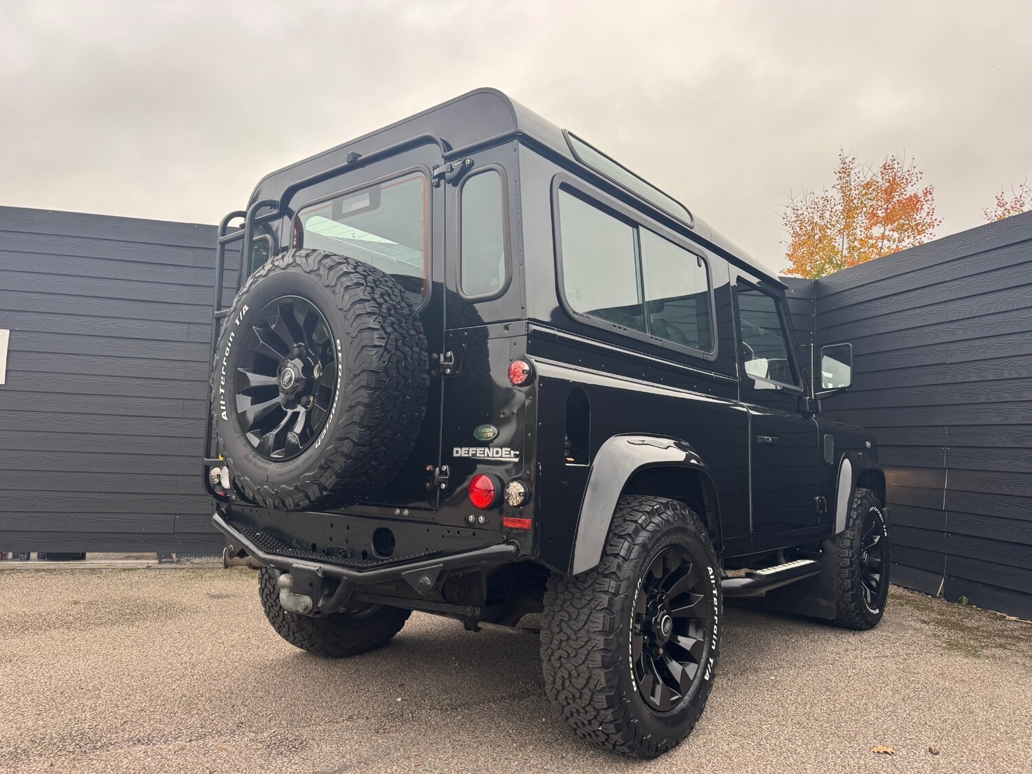 Used Land Rover Defender 2010 for sale - 76505673: Photo 6
