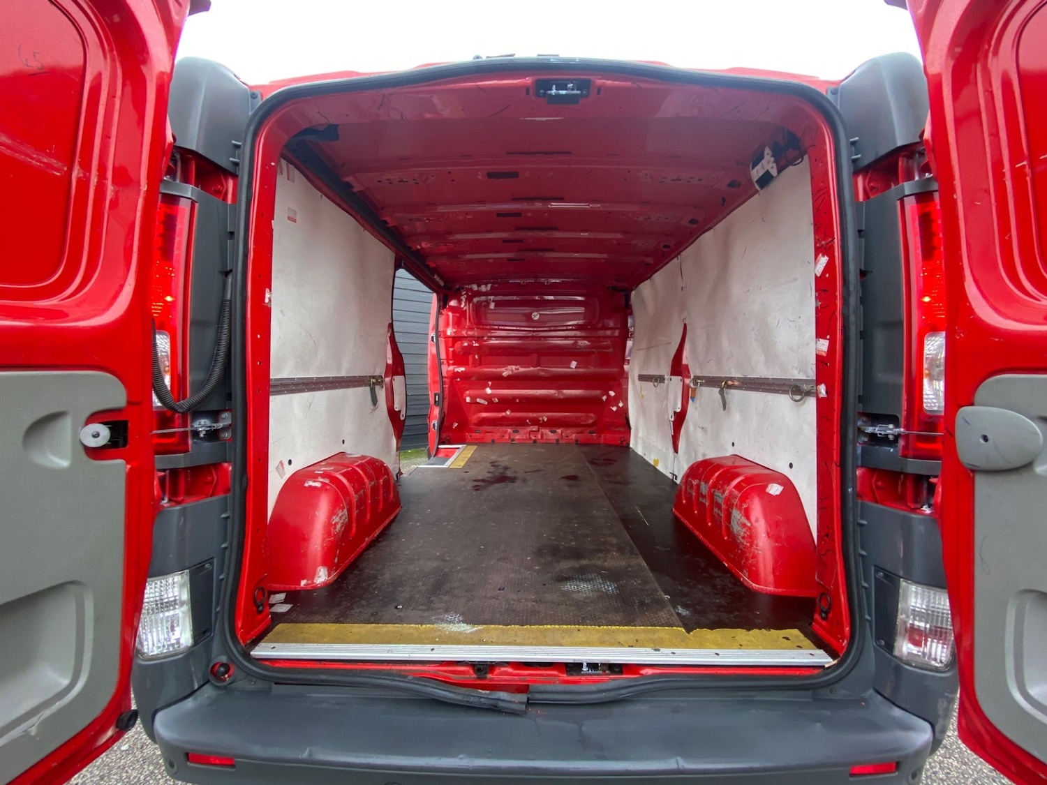 Used Vauxhall Vivaro 2013 for sale - 76722060: Photo 8