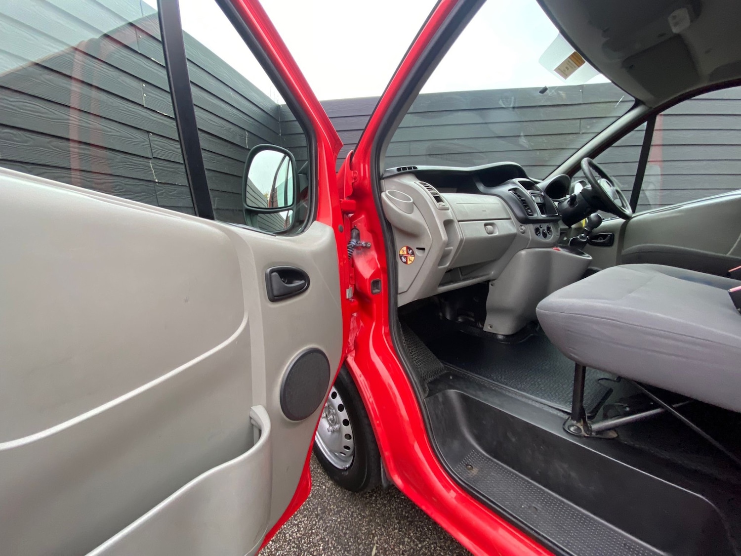 Used Vauxhall Vivaro 2013 for sale - 76722060: Photo 9
