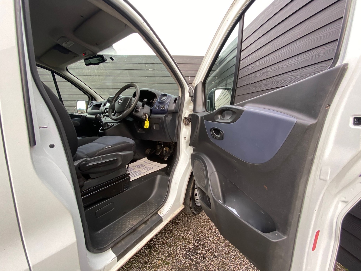 Used Vauxhall Vivaro 2016 for sale - 77247467: Photo 11