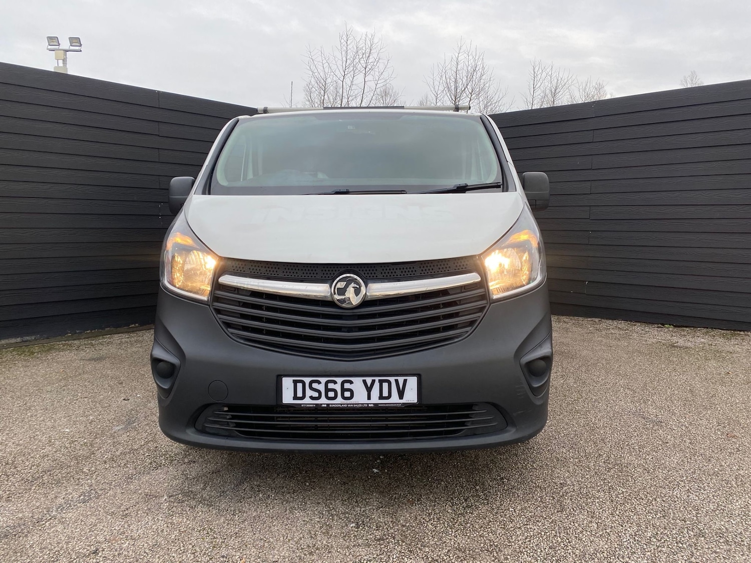 Used Vauxhall Vivaro 2016 for sale - 77247467: Photo 2