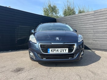 Used Peugeot 5008 2014 for sale - 79644039: Photo