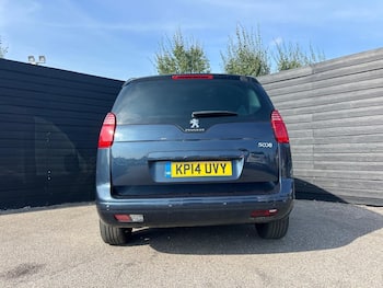 Used Peugeot 5008 2014 for sale - 79644039: Photo