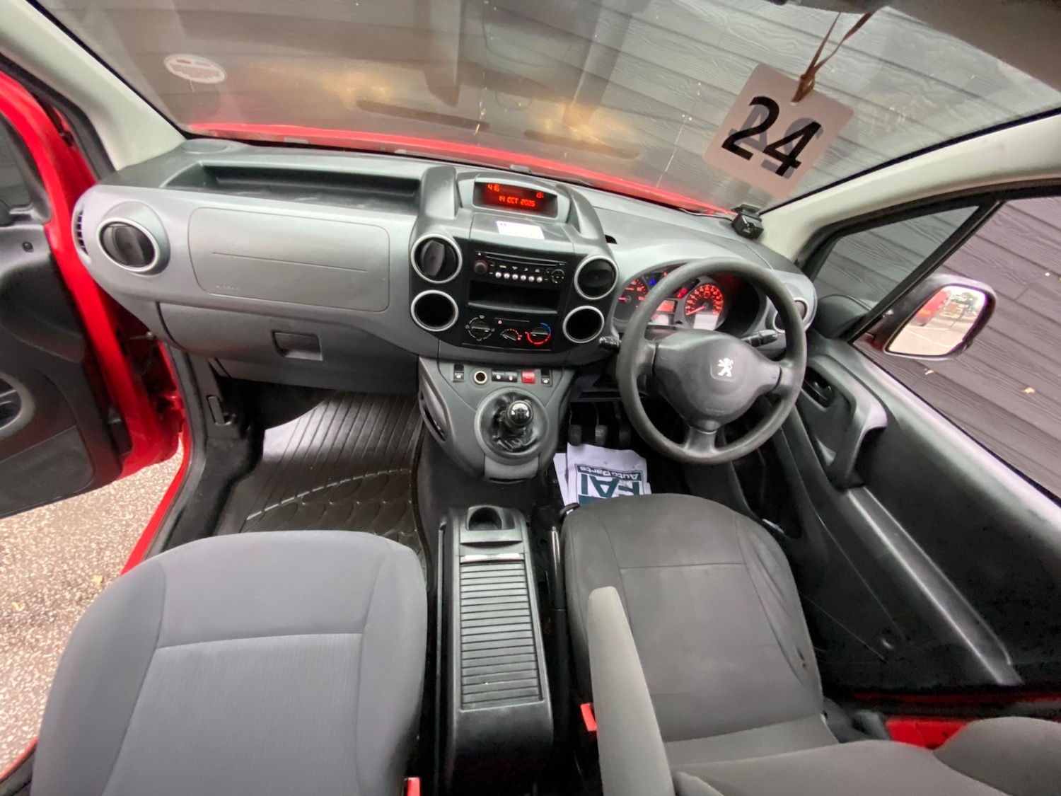 Used Peugeot Partner 2014 for sale - 76287012: Photo 14