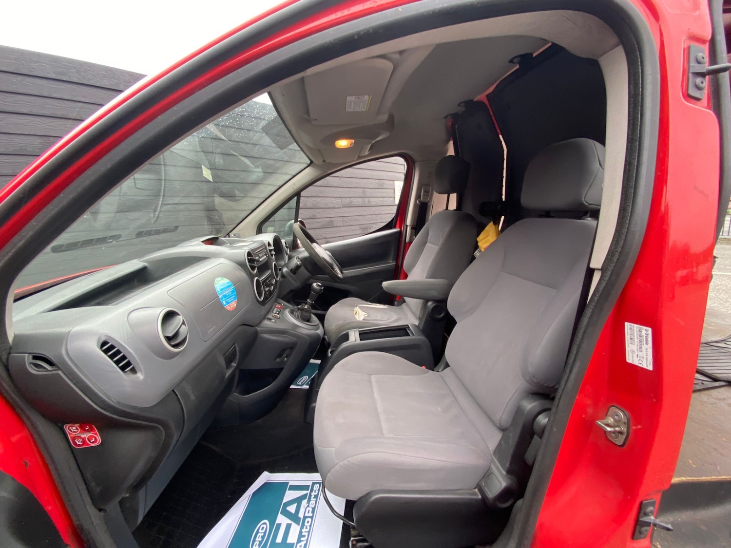 Used Peugeot Partner 2012 for sale - 76158208: Photo 10