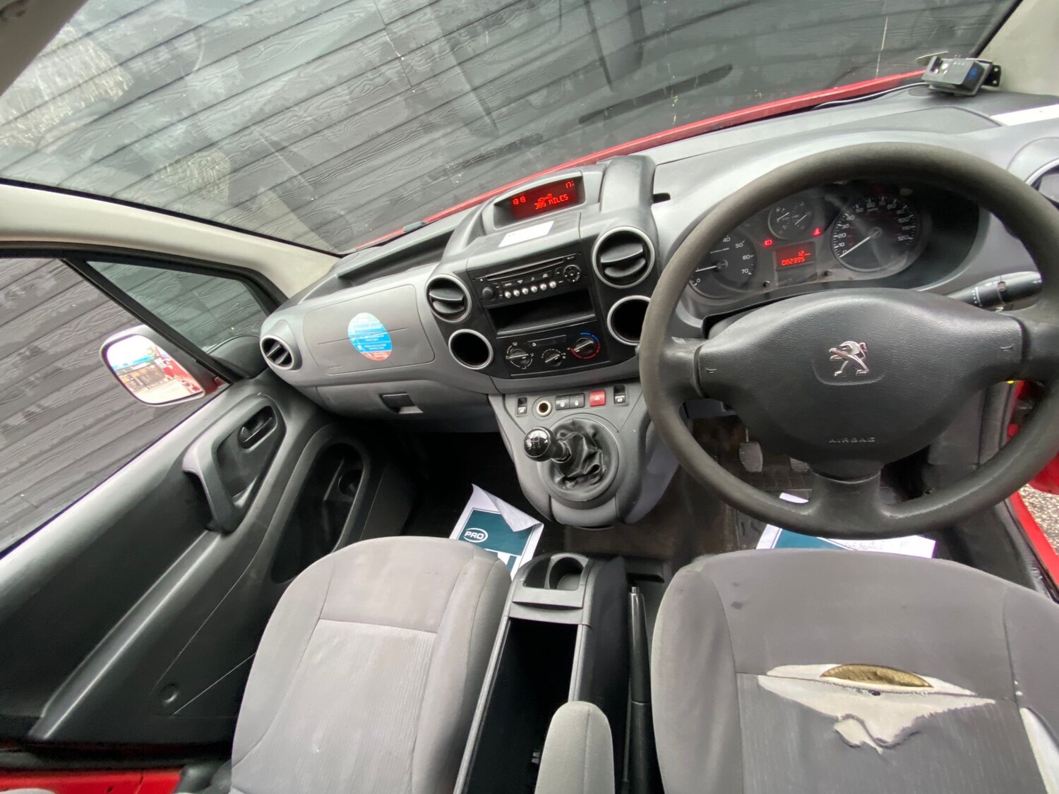 Used Peugeot Partner 2012 for sale - 76158208: Photo 11