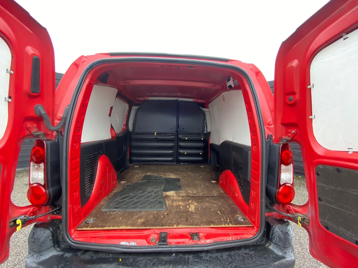 Used Peugeot Partner 2012 for sale - 76158208: Photo 7