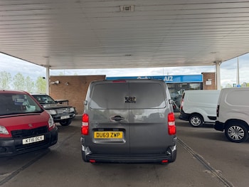 Used Vauxhall Vivaro 2019 for sale - 78282802: Photo