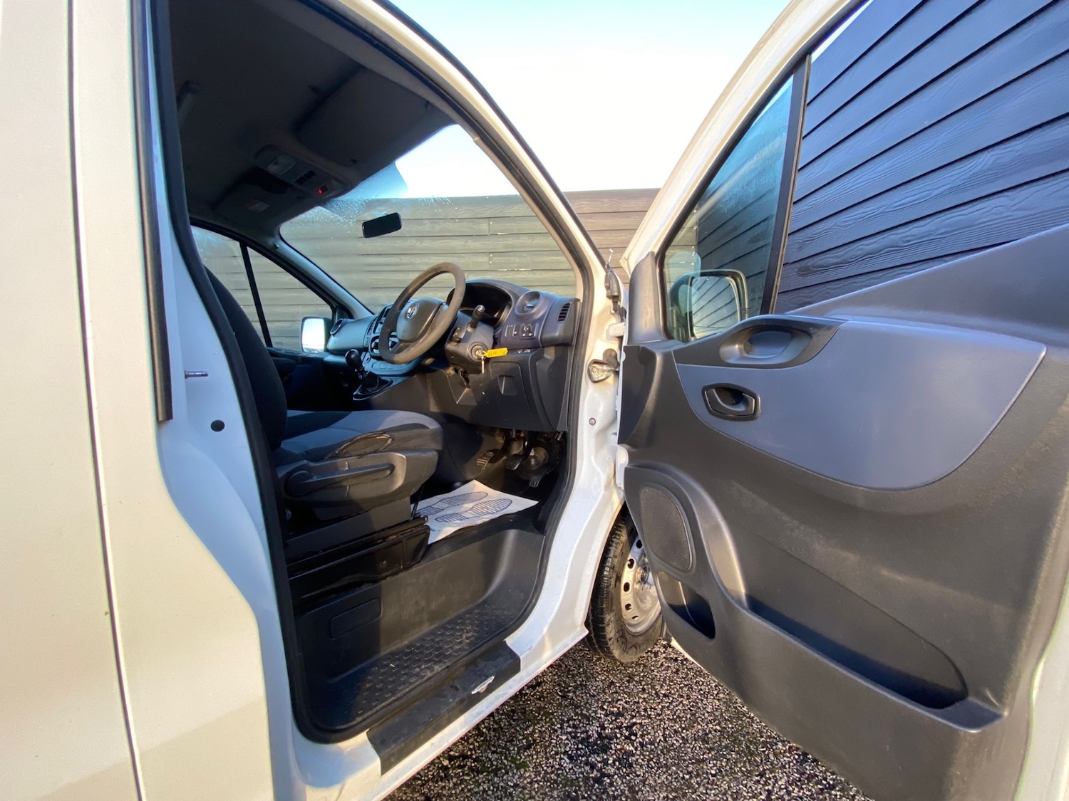 Used Vauxhall Vivaro 2015 for sale - 76891673: Photo 11