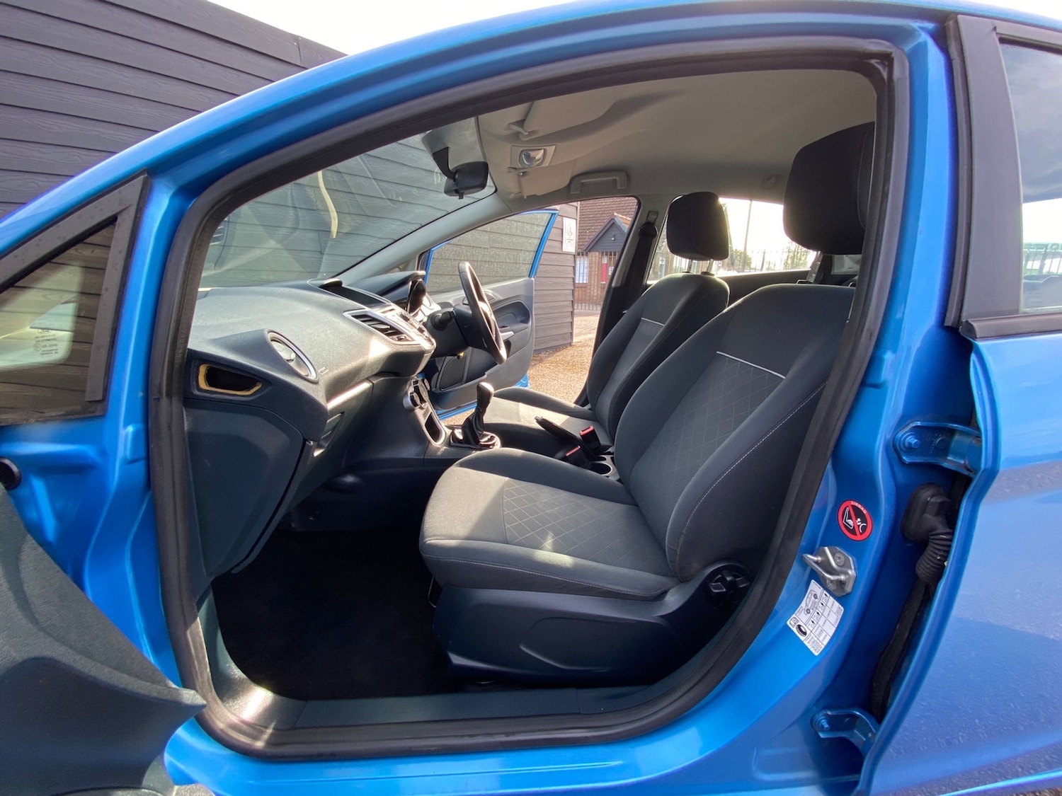 Used Ford Fiesta 2011 for sale - 76045793: Photo 12