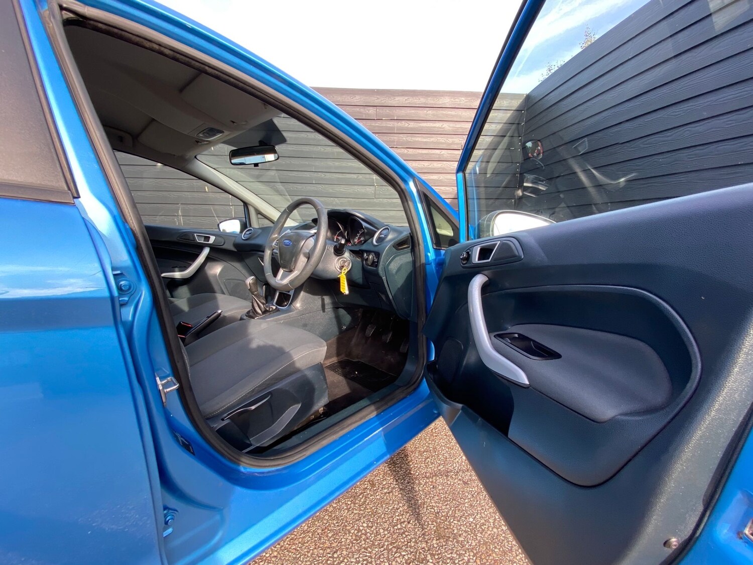 Used Ford Fiesta 2011 for sale - 76045793: Photo 14