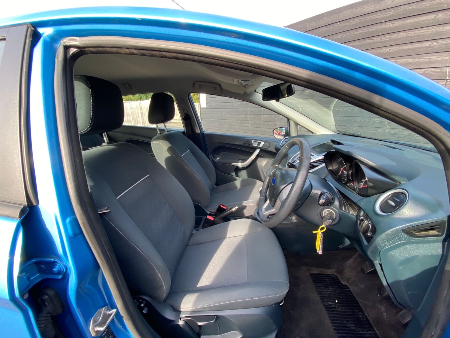 Used Ford Fiesta 2011 for sale - 76045793: Photo 9