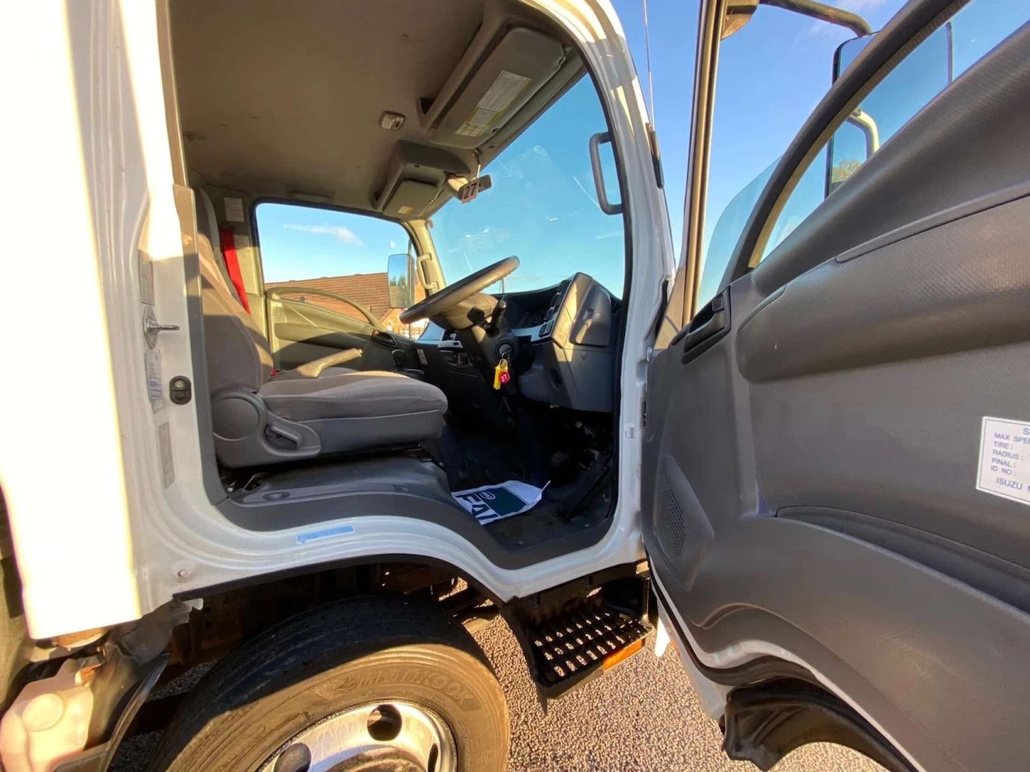 Used Isuzu Forward 2017 for sale - 77701585: Photo 5