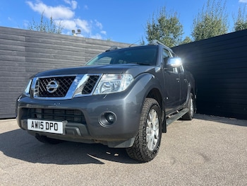 Used Nissan Navara 2015 for sale - 79611184: Photo