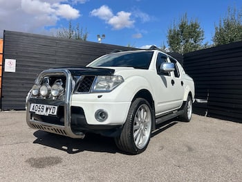Used Nissan Navara 2009 for sale - 79582951: Photo