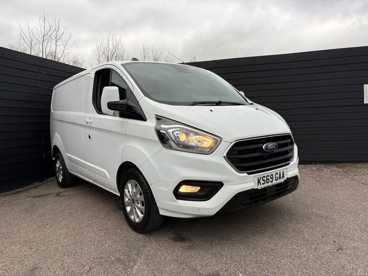 Used Ford Transit Custom 2019 for sale - 78010612: Photo 3