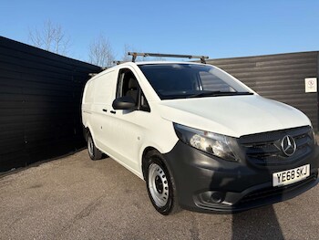 Used Mercedes-Benz Vito 2018 for sale - 77851735: Photo