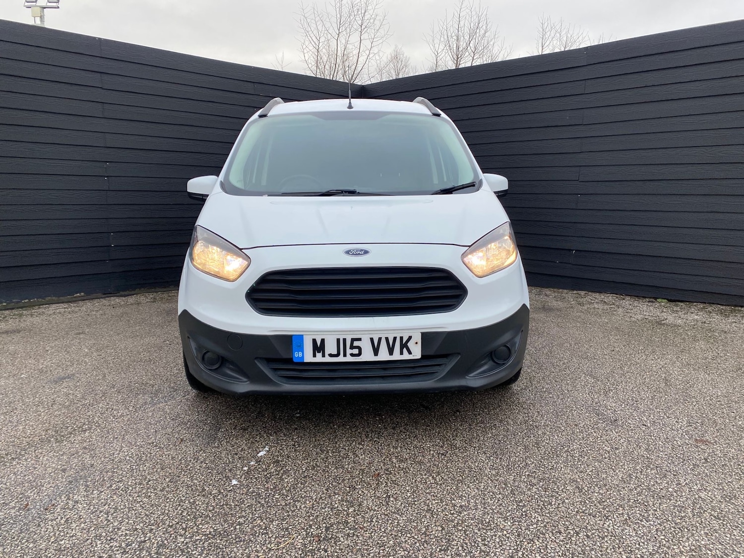 Used Ford Transit Courier 2015 for sale - 77470431: Photo 2