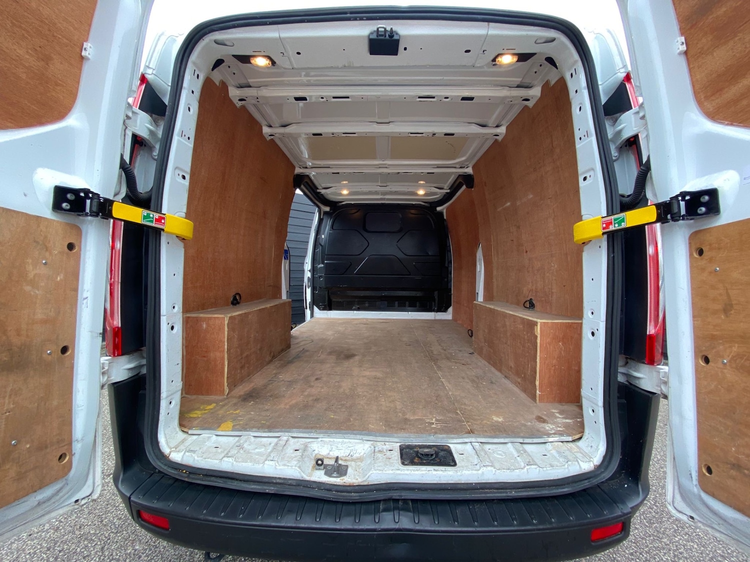 Used Ford Transit Custom 2018 for sale - 76286943: Photo 8