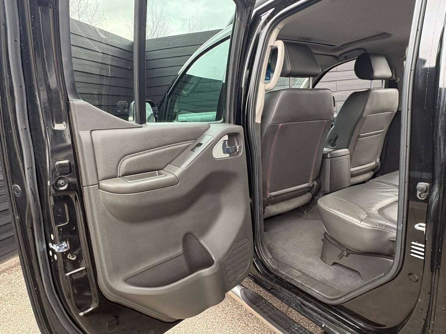 Used Nissan Navara 2015 for sale - 77701535: Photo 11