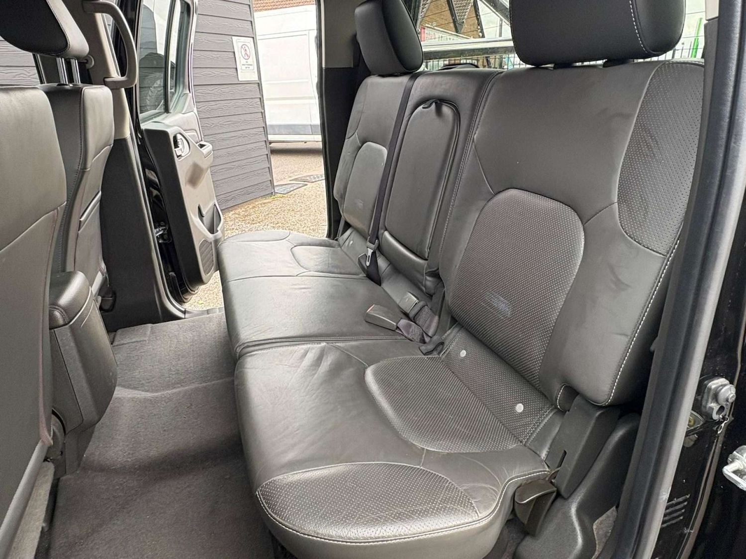 Used Nissan Navara 2015 for sale - 77701535: Photo 8