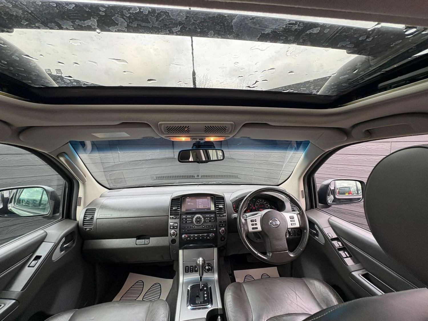 Used Nissan Navara 2015 for sale - 77701535: Photo 9