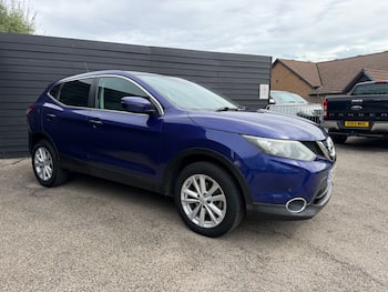 Used Nissan Qashqai 2014 for sale - 79732102: Photo