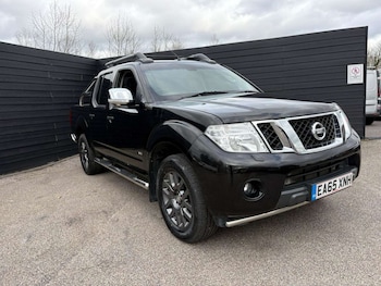 Used Nissan Navara 2015 for sale - 77678688: Photo