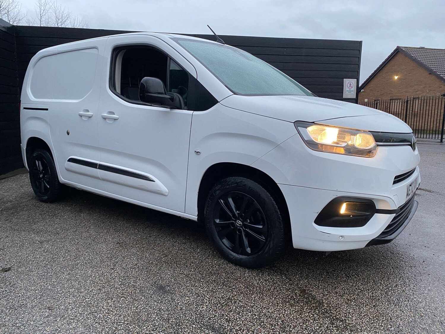 Used Toyota ProAce 2022 for sale - 77186410: Photo 3