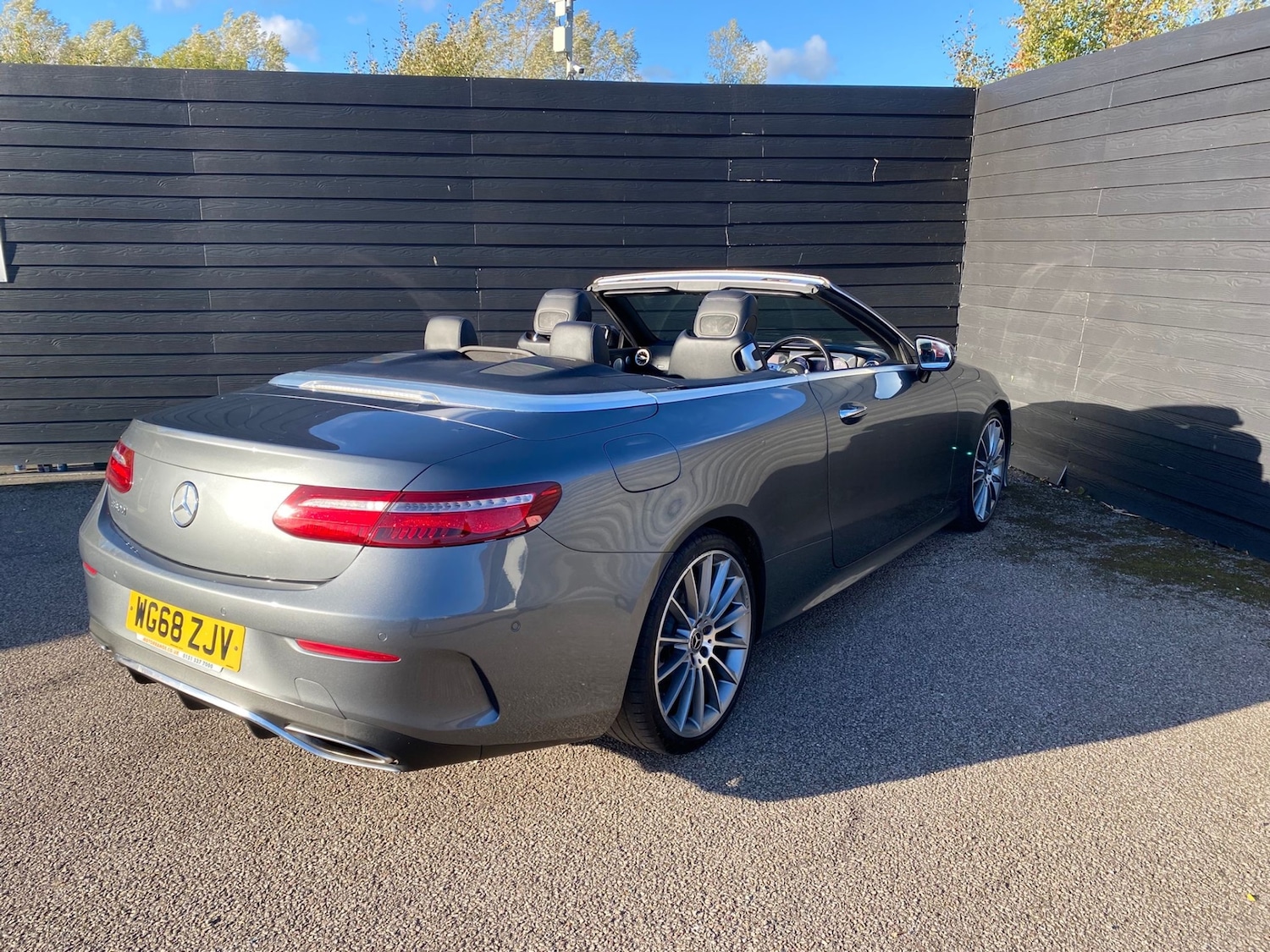 Used Mercedes-Benz E Class 2018 for sale - 76365245: Photo 4