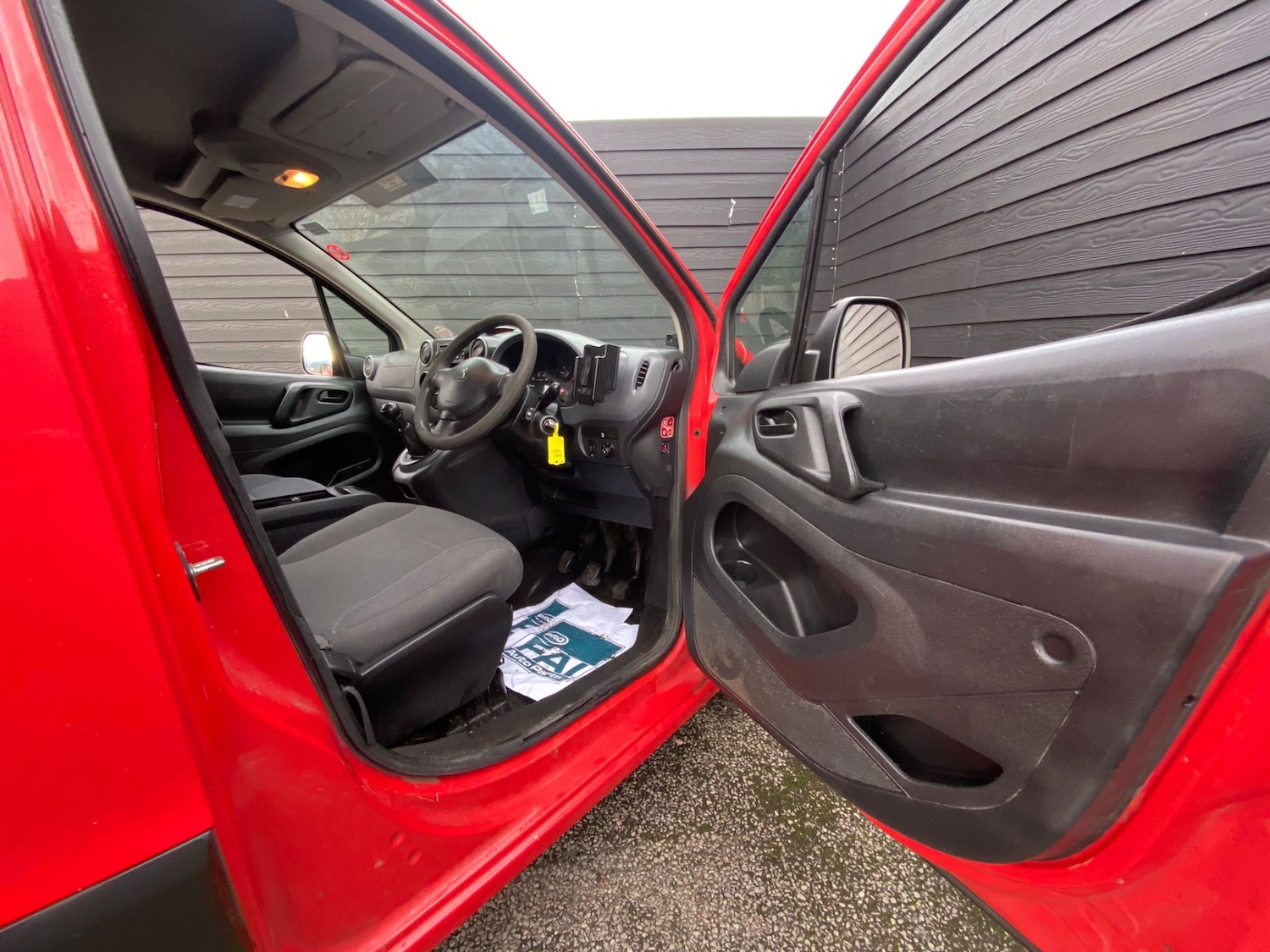 Used Peugeot Partner 2012 for sale - 76452615: Photo 11