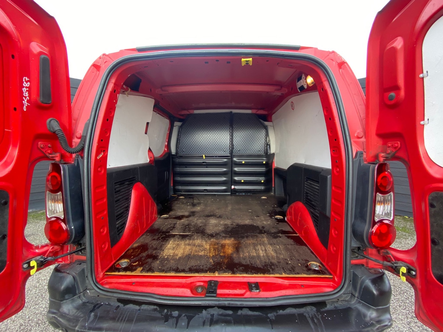 Used Peugeot Partner 2012 for sale - 76452615: Photo 7