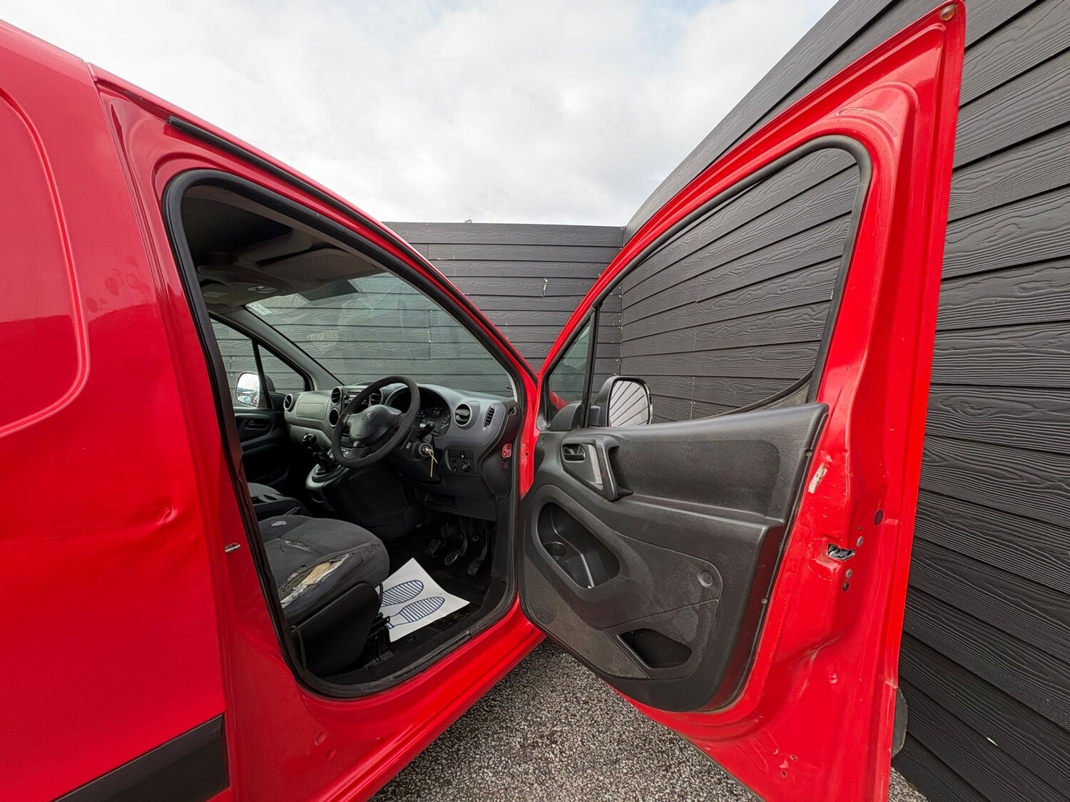 Used Peugeot Partner 2012 for sale - 77963661: Photo 11