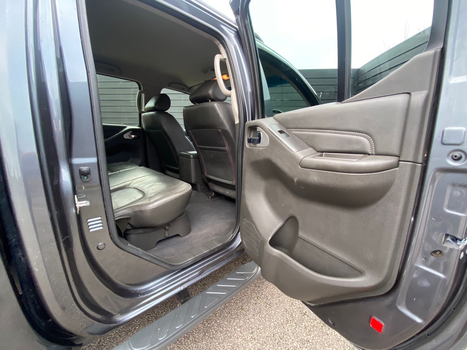 Used Nissan Navara 2013 for sale - 76638725: Photo 9