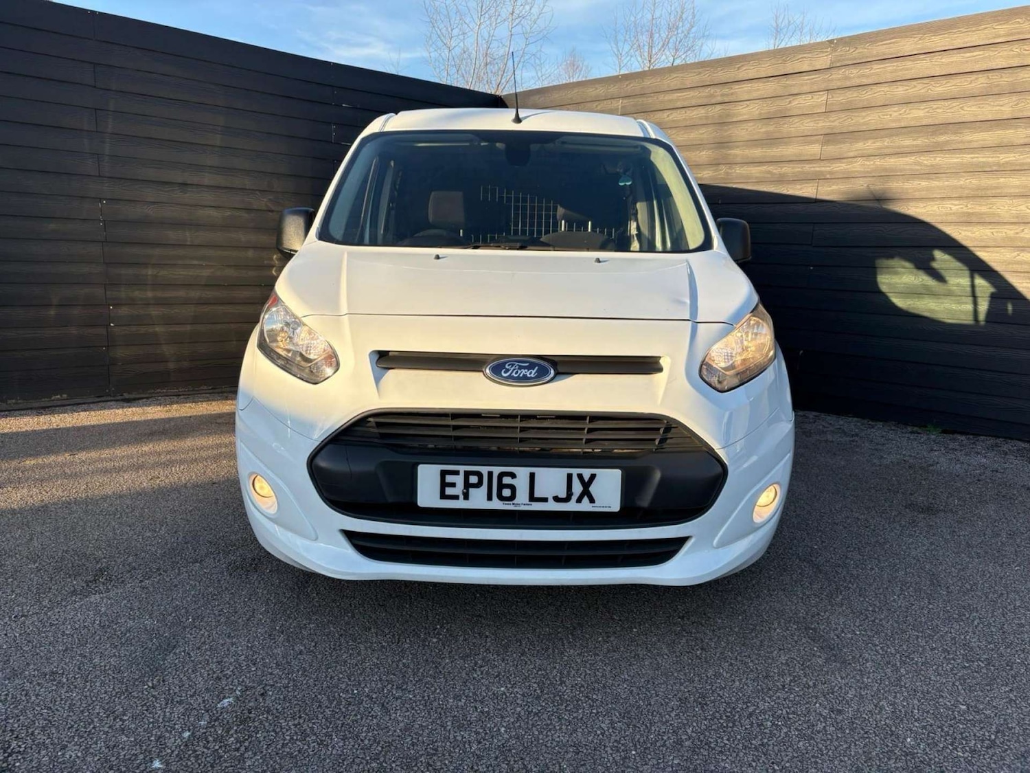 Used Ford Transit Connect 2016 for sale - 77665622: Photo 2