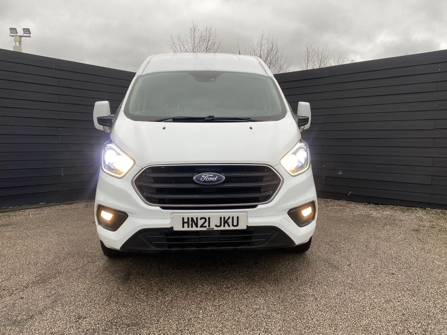Used Ford Transit Custom 2021 for sale - 76980082: Photo 2