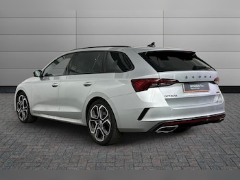Used Skoda Octavia 2023 for sale - 75906242: Photo