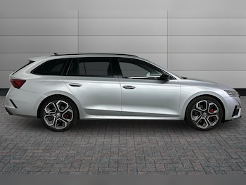 Used Skoda Octavia 2023 for sale - 75906242: Photo
